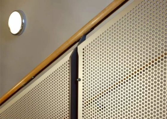 0.5 밀리미터 내지 6 밀리미터 장식적 퍼포레이티드 알루미늄 박판 환경 보호